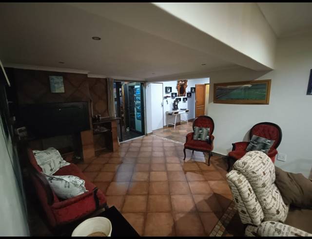3 BEDROOM HOUSE FOR SALE IN SAFARI GARDENS